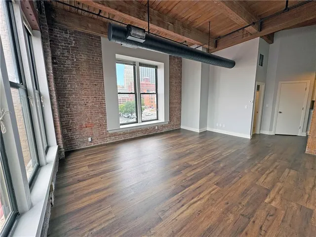 $154,000 | 308 West 8th Street, Unit 216, Kansas City, MO 64105