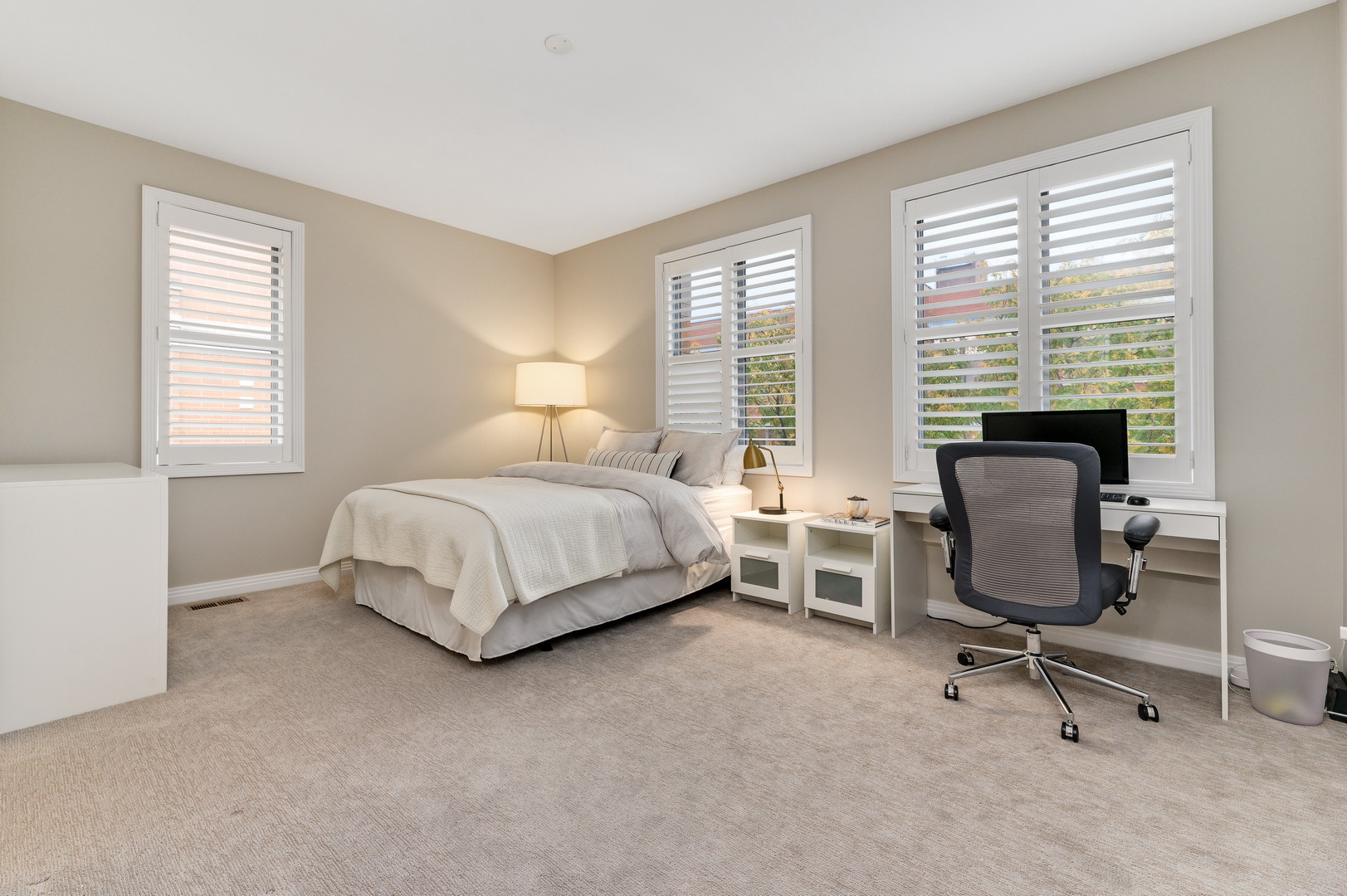 Undisclosed Address Chicago, IL 60607 - Photo 15 of 36