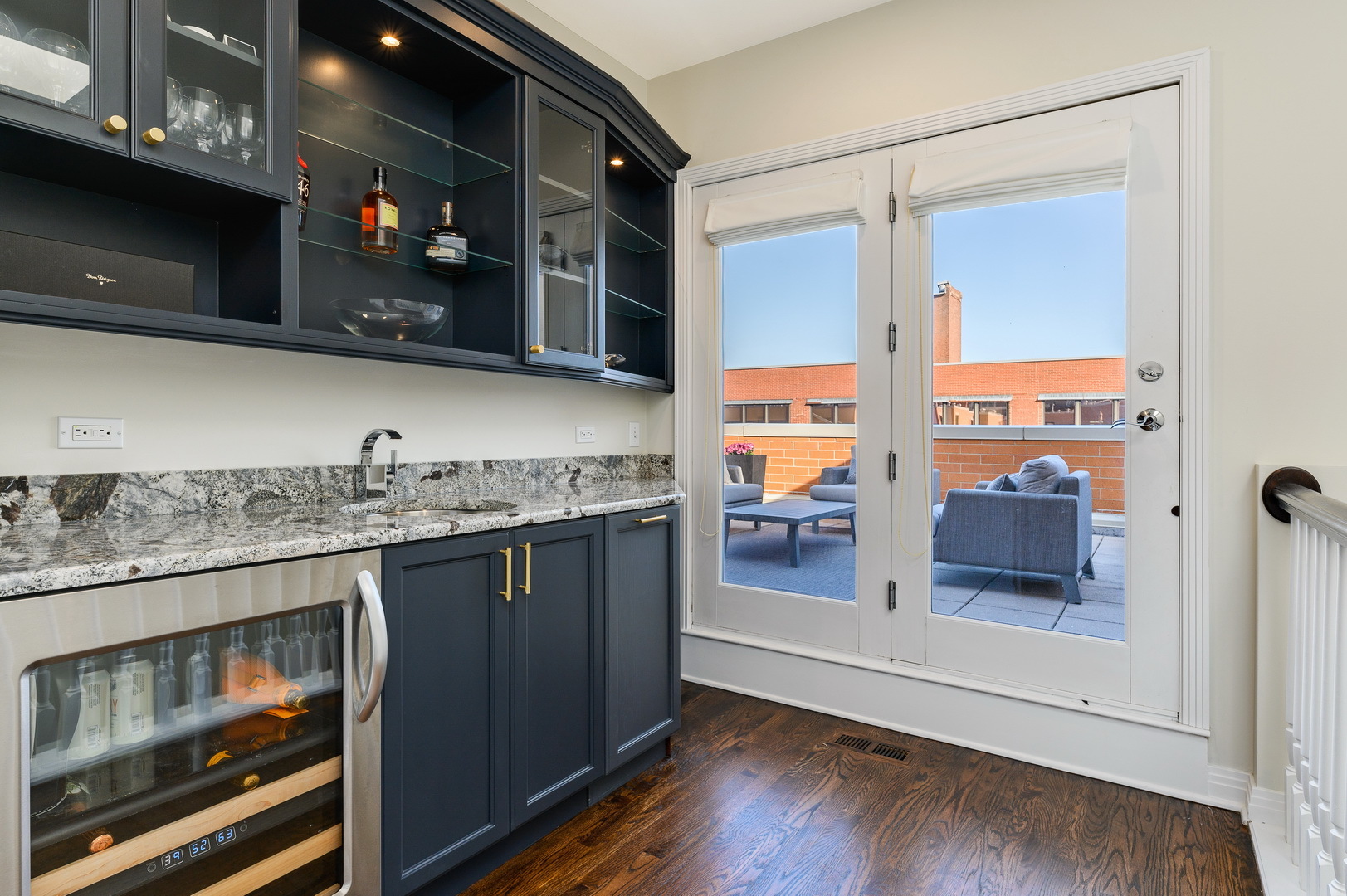 Undisclosed Address Chicago, IL 60607 - Photo 18 of 36