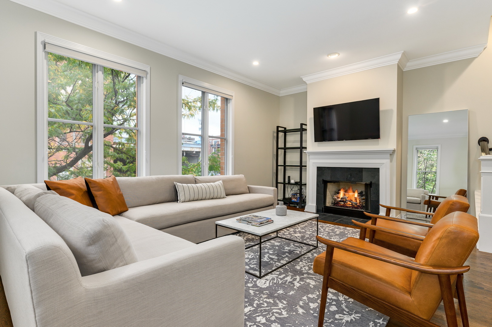 Undisclosed Address Chicago, IL 60607 - Photo 5 of 36