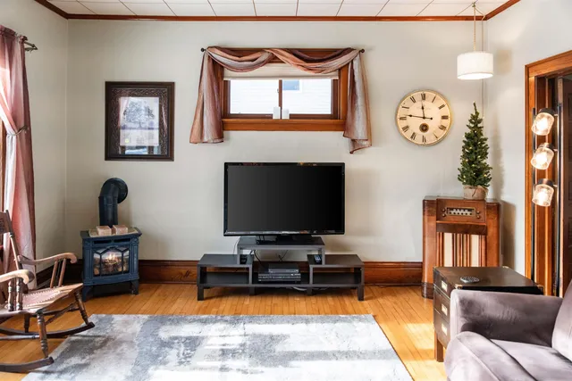 $209,000 | 1528 Carney Boulevard, Marinette, WI 54143