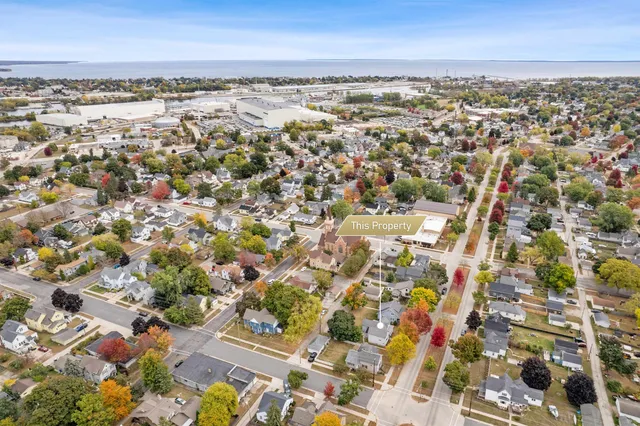 $209,000 | 1528 Carney Boulevard, Marinette, WI 54143