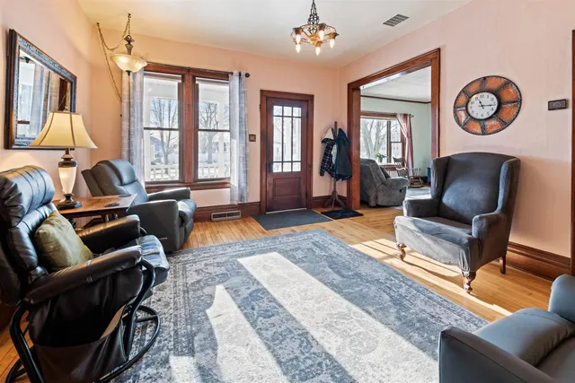 $209,000 | 1528 Carney Boulevard, Marinette, WI 54143