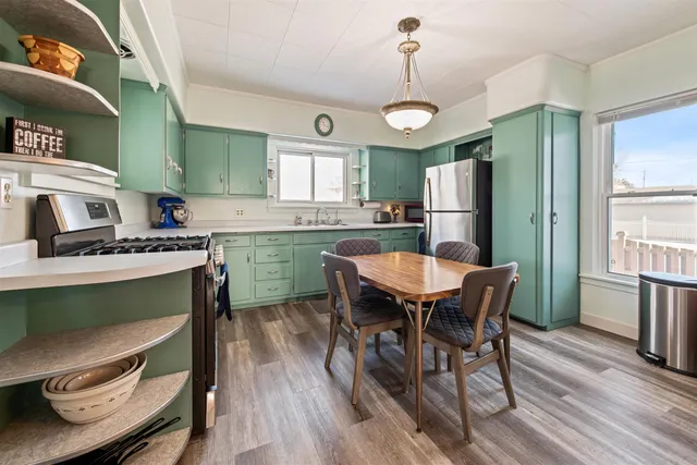 $209,000 | 1528 Carney Boulevard, Marinette, WI 54143