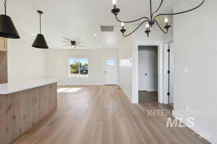 937 Sierra Street Vale, OR 97918 - Photo 12 of 22 Laminate flooring - Photo similar