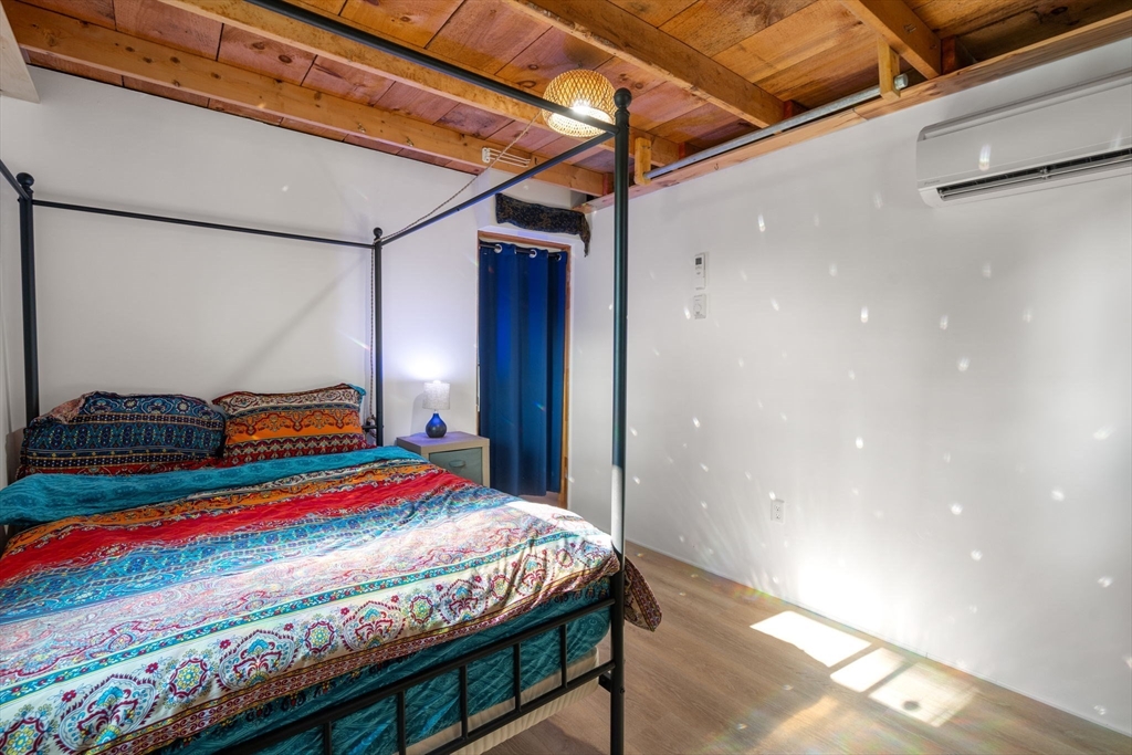 101 Shore Road Sturbridge, MA 01566 - Photo 18 of 30