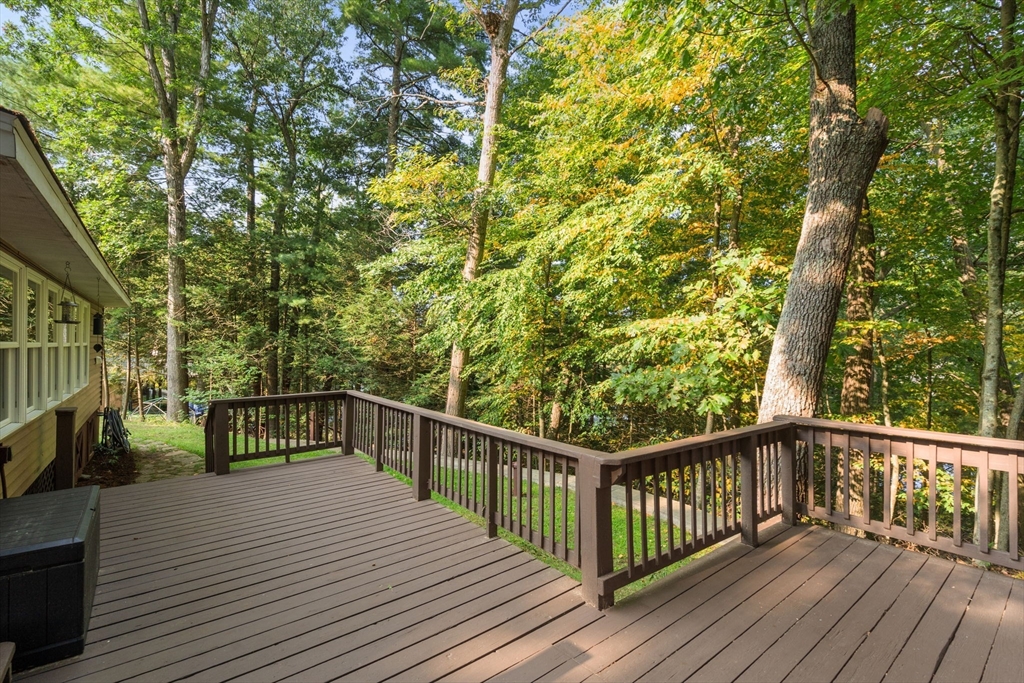 101 Shore Road Sturbridge, MA 01566 - Photo 24 of 30