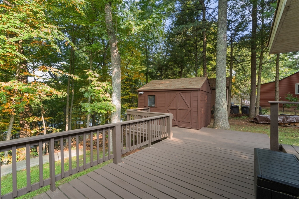 101 Shore Road Sturbridge, MA 01566 - Photo 25 of 30