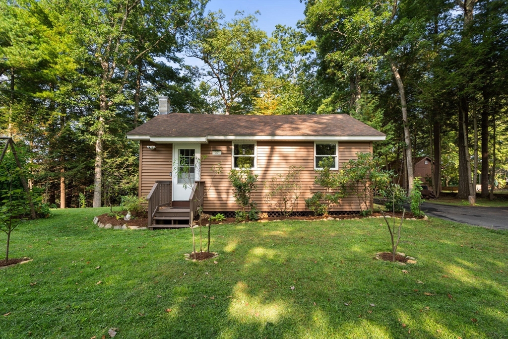 101 Shore Road Sturbridge, MA 01566 - Photo 3 of 30