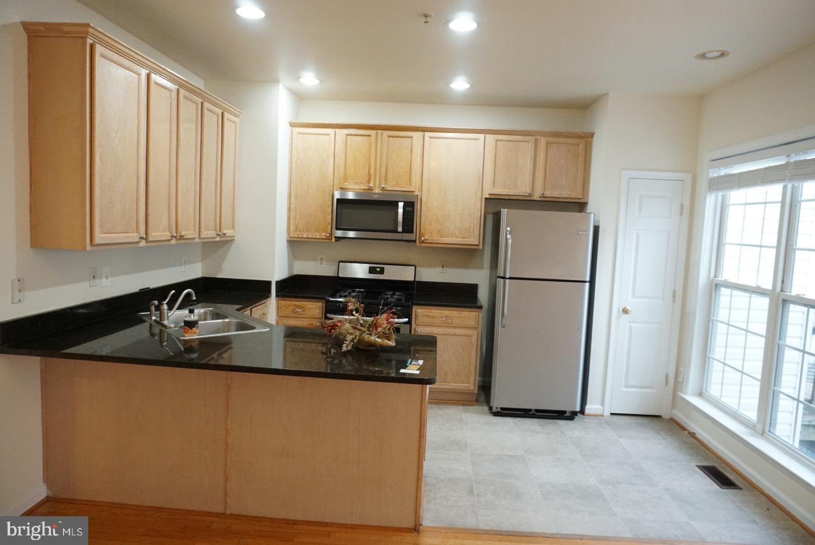 13933 Lullaby Road Germantown, MD 20874 - Photo 28 of 106 Gallery Image 28