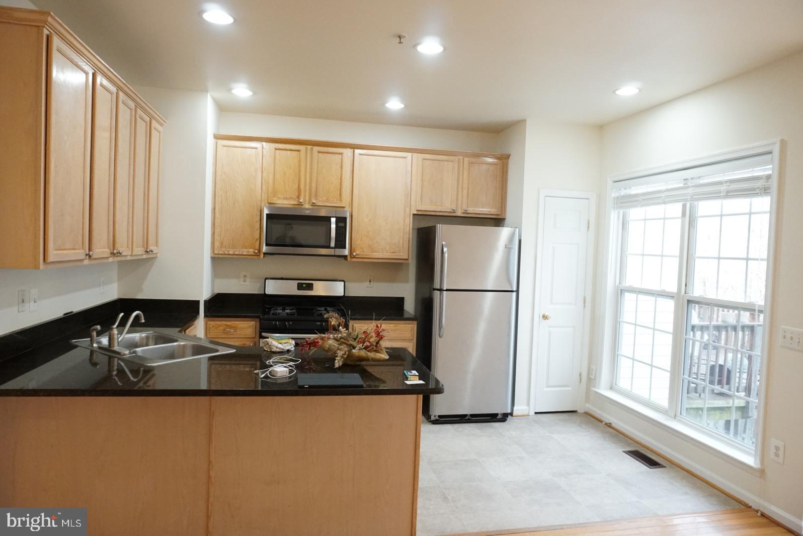 13933 Lullaby Road Germantown, MD 20874 - Photo 38 of 106 Gallery Image 38