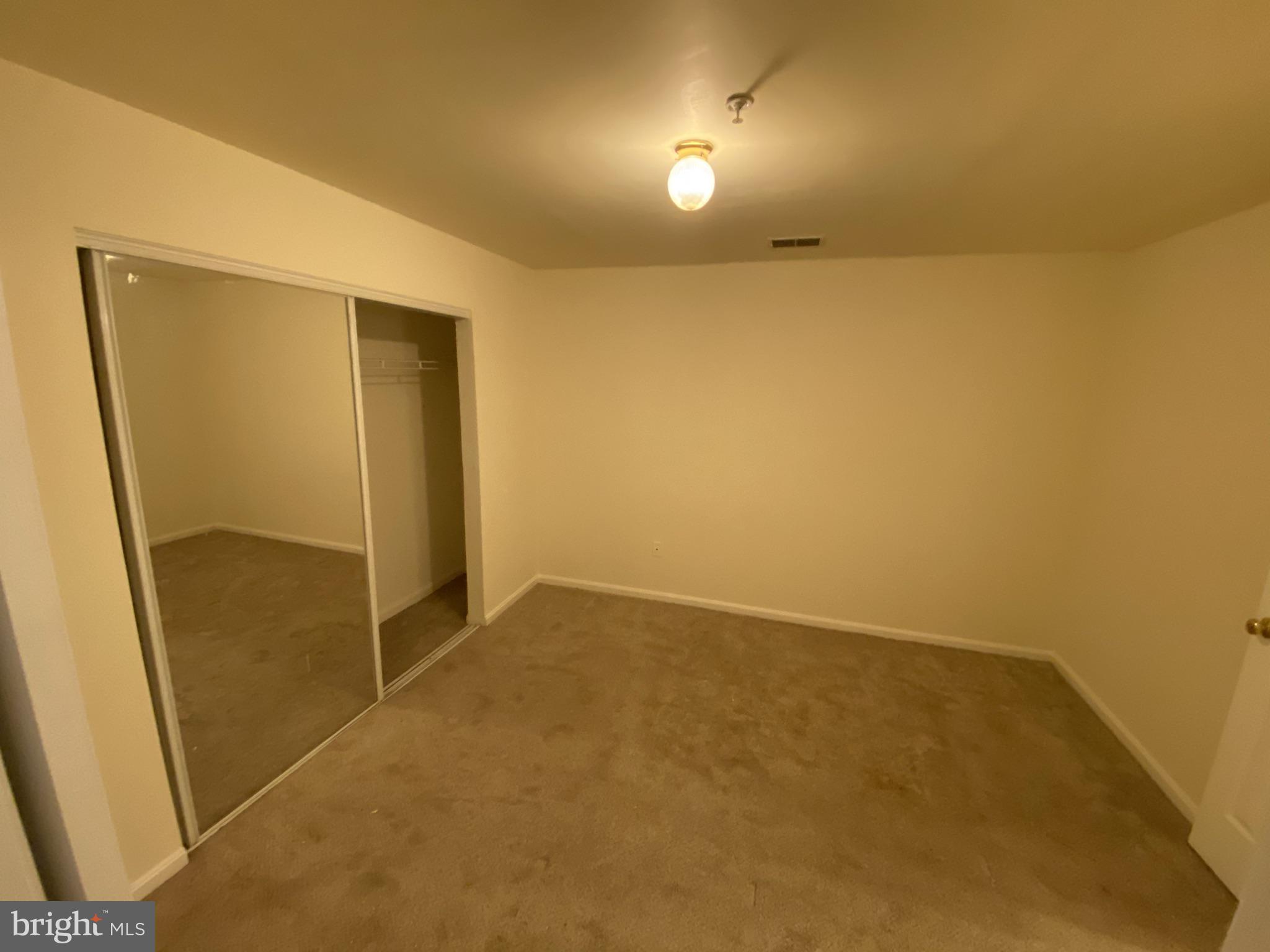 13933 Lullaby Road Germantown, MD 20874 - Photo 5 of 106 Gallery Image 5