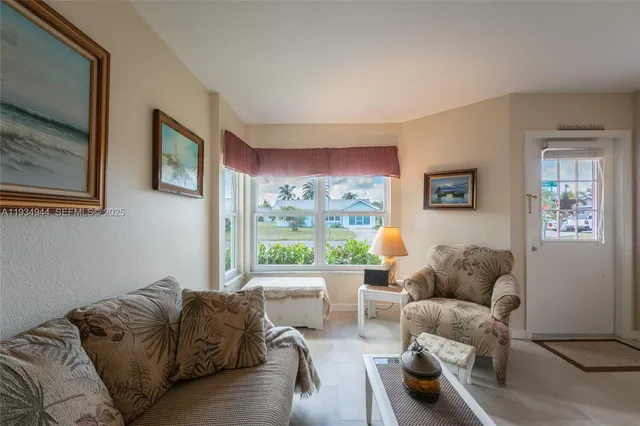 $199,000 | 2001 Schooner Drive, LaBelle, FL 33935