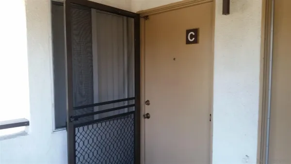 $2,100 | 1395 Caminito Gabaldon, Unit C, San Diego, CA 92108
