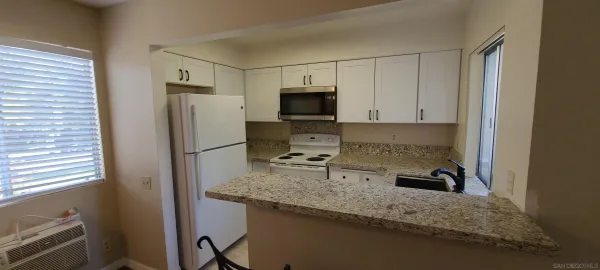 $2,000 | 1395 Caminito Gabaldon, Unit C, San Diego, CA 92108