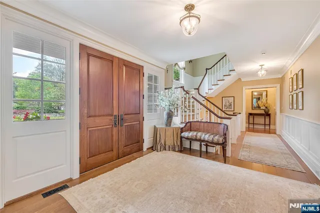 a view of a livingroom with furniture window and outside view