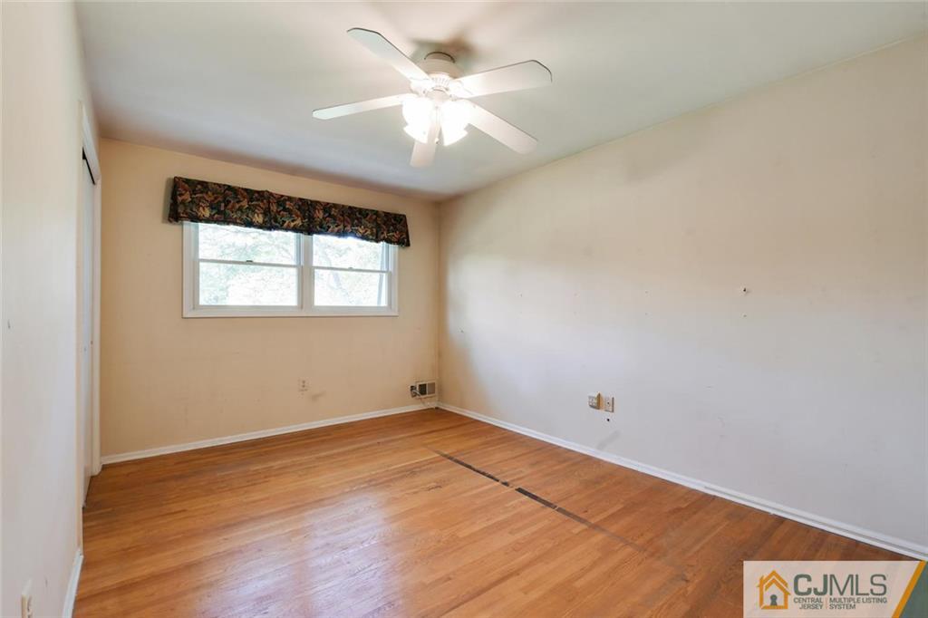 124 Fairfield Road Princeton, NJ 08540 - Photo 19 of 24 an empty room with a window