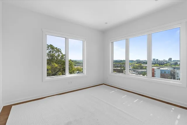 $468,000 | 411 Fairpoint Street, Unit 402, Chattanooga, TN 37405