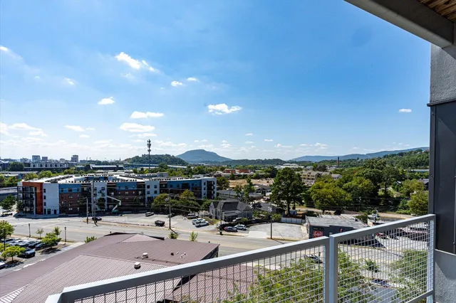 $468,000 | 411 Fairpoint Street, Unit 402, Chattanooga, TN 37405