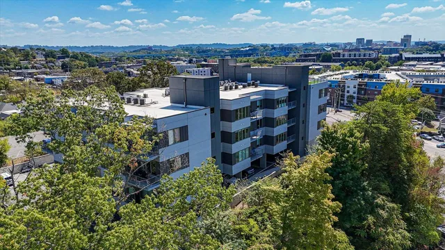 $468,000 | 411 Fairpoint Street, Unit 402, Chattanooga, TN 37405