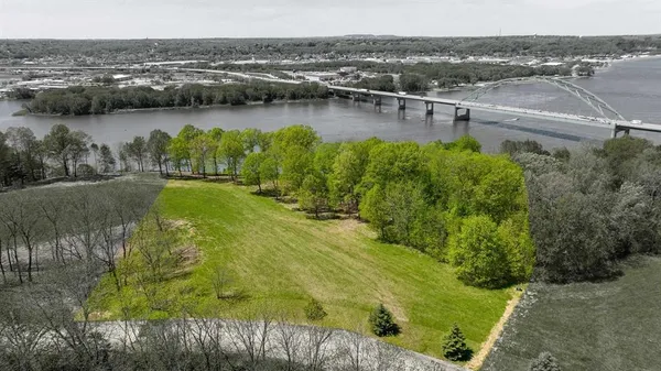 $590,000 | Lot 1 Wolff Hazel Green, Hazel Green, WI 53811