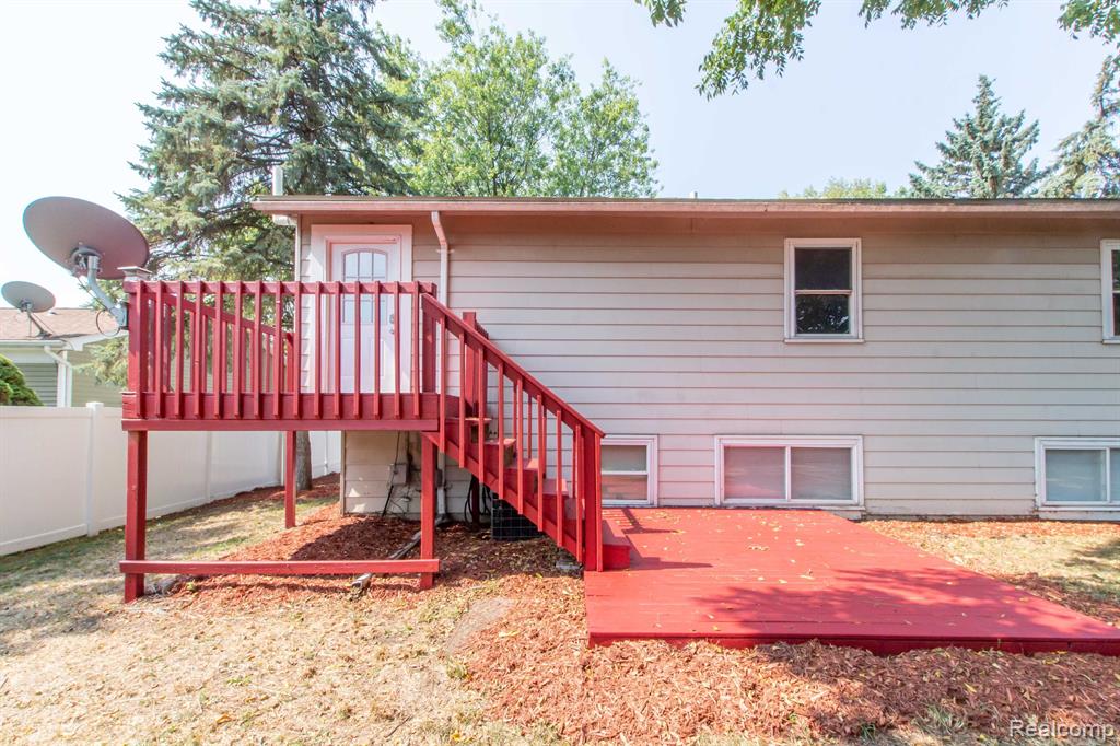 22582 Winfield Road Novi, MI 48375 - Photo 29 of 31