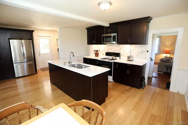 $369,000 | 73 Clover Hill Lane, Damascus, PA 18415