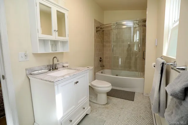 $369,000 | 73 Clover Hill Lane, Damascus, PA 18415