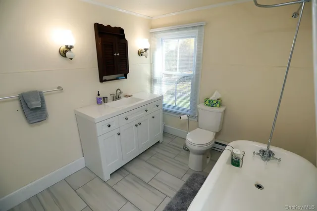 $369,000 | 73 Clover Hill Lane, Damascus, PA 18415