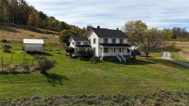 $369,000 | 73 Clover Hill Lane, Damascus, PA 18415