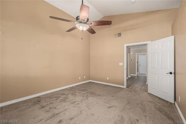 $2,100 | 169 Kachina Drive, Henderson, NV 89074