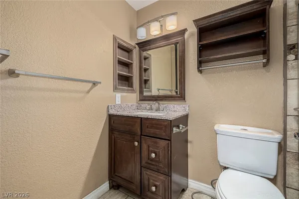 $2,100 | 169 Kachina Drive, Henderson, NV 89074