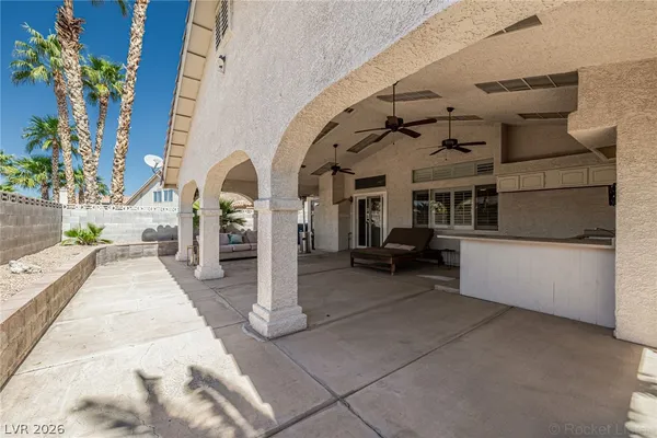 $2,100 | 169 Kachina Drive, Henderson, NV 89074