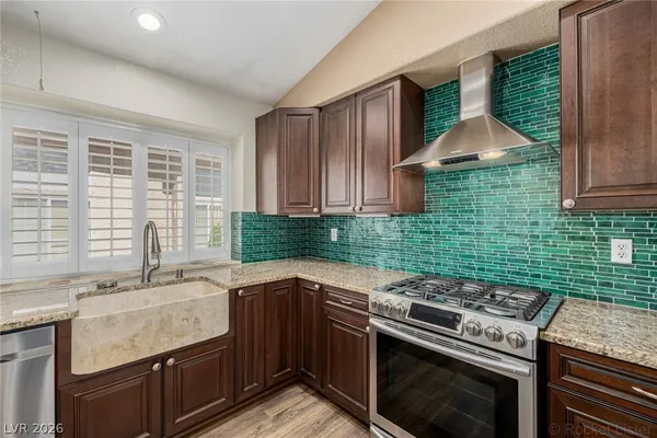 $2,100 | 169 Kachina Drive, Henderson, NV 89074