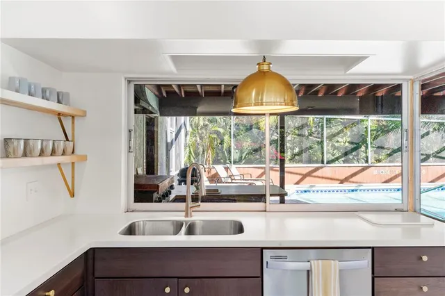 $3,250 | 804 Pennsylvania Way, Sarasota, FL 34243