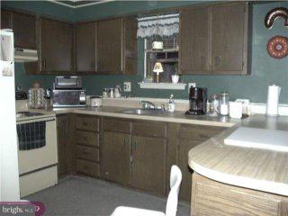 24 Hampshire Road Sicklerville, NJ 08081 - Photo 3 of 5