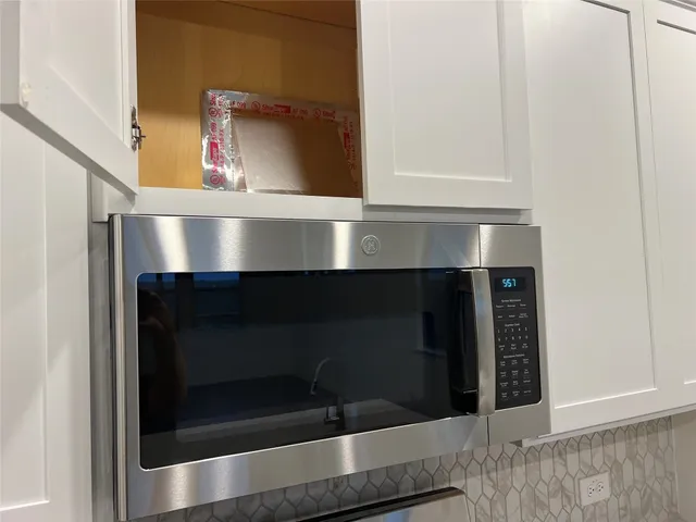 $2,250 | 497 Papaya Drive, Buda, TX 78610