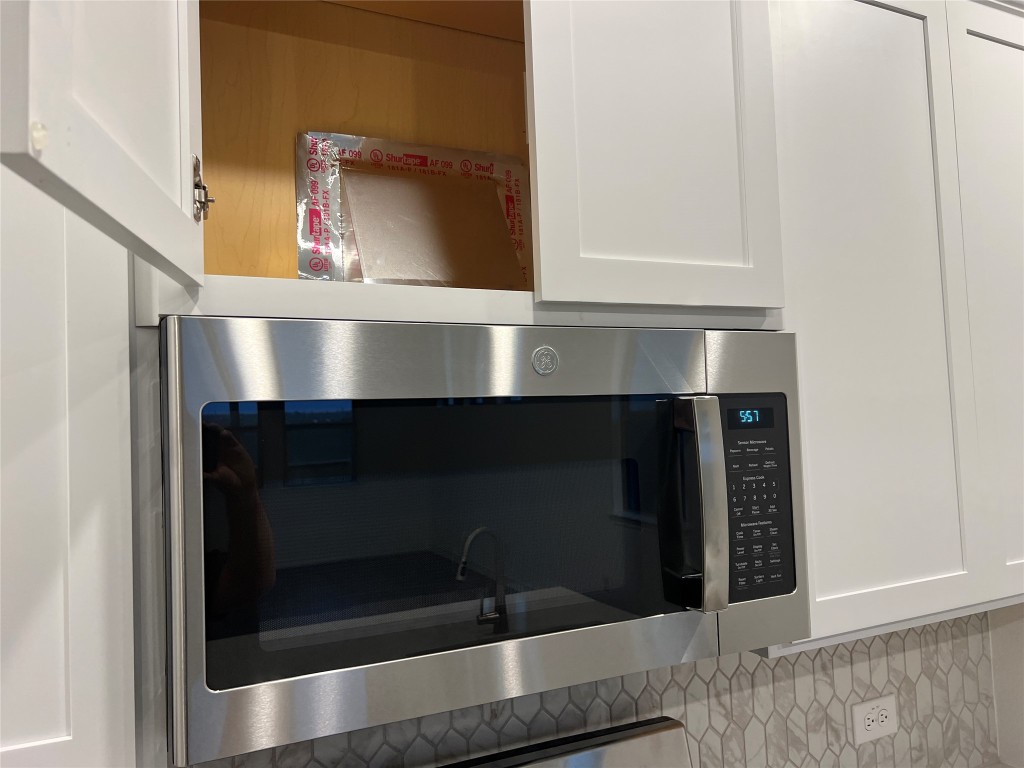 497 Papaya Drive Buda, TX 78610 - Photo 18 of 39