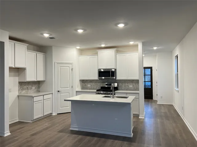 $2,250 | 497 Papaya Drive, Buda, TX 78610