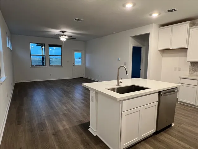 $2,250 | 497 Papaya Drive, Buda, TX 78610