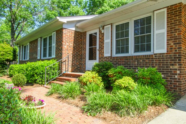 202 Westwind Road Anderson, SC 29625 - Photo 3 of 27 Gallery Image 3