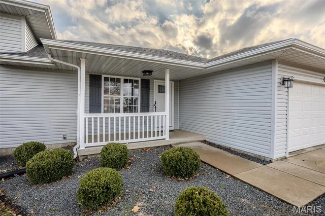 $249,900 | 1412 Linda Circle, Lebanon, MO 65536