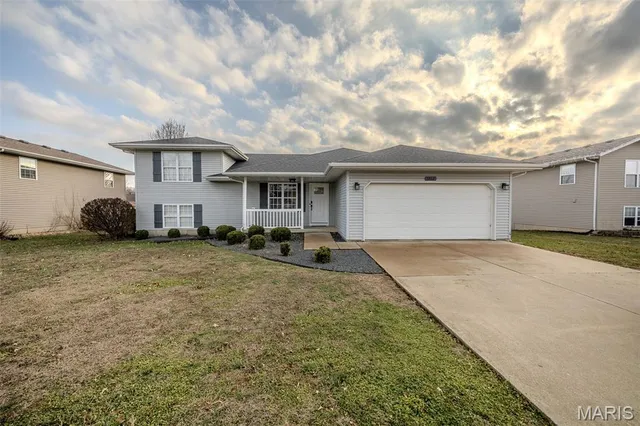 $249,900 | 1412 Linda Circle, Lebanon, MO 65536