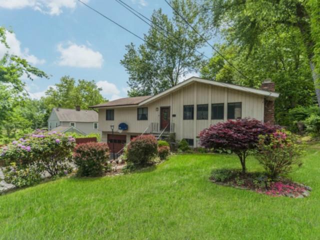 29 Rockview Road Fairfield, CT 06890 - Photo 1 of 1 a view of a back yard of the house