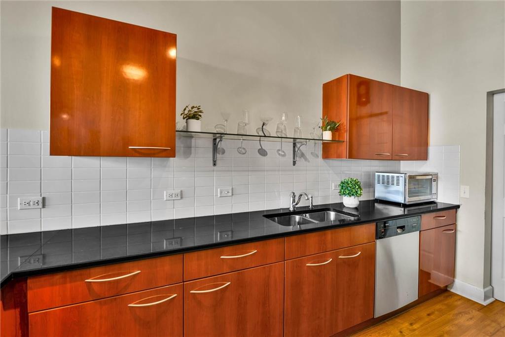 3820 Roswell Road Northeast, Unit 314 Atlanta, GA 30342 - Photo 8 of 31