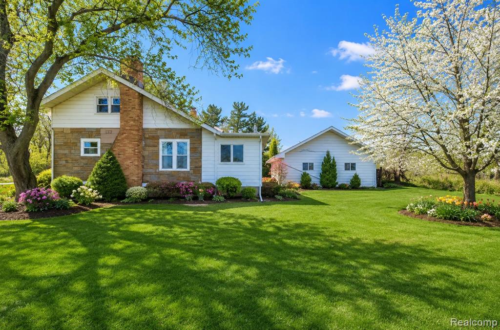 3920 West Ellsworth Road Ann Arbor, MI 48103 - Photo 1 of 53