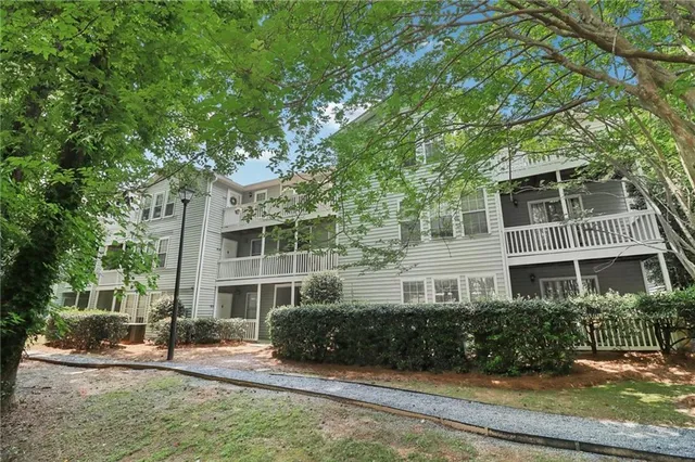 $192,900 | 1931 Brian Way, Decatur, GA 30033