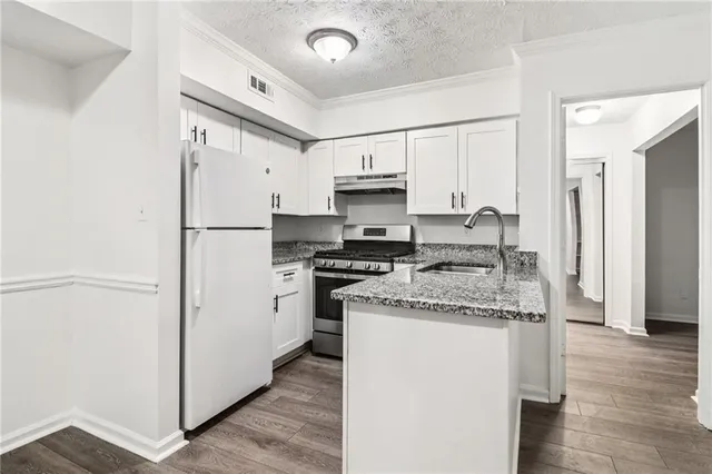 $192,900 | 1931 Brian Way, Decatur, GA 30033