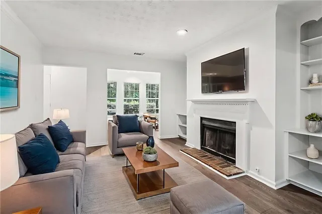 $192,900 | 1931 Brian Way, Decatur, GA 30033