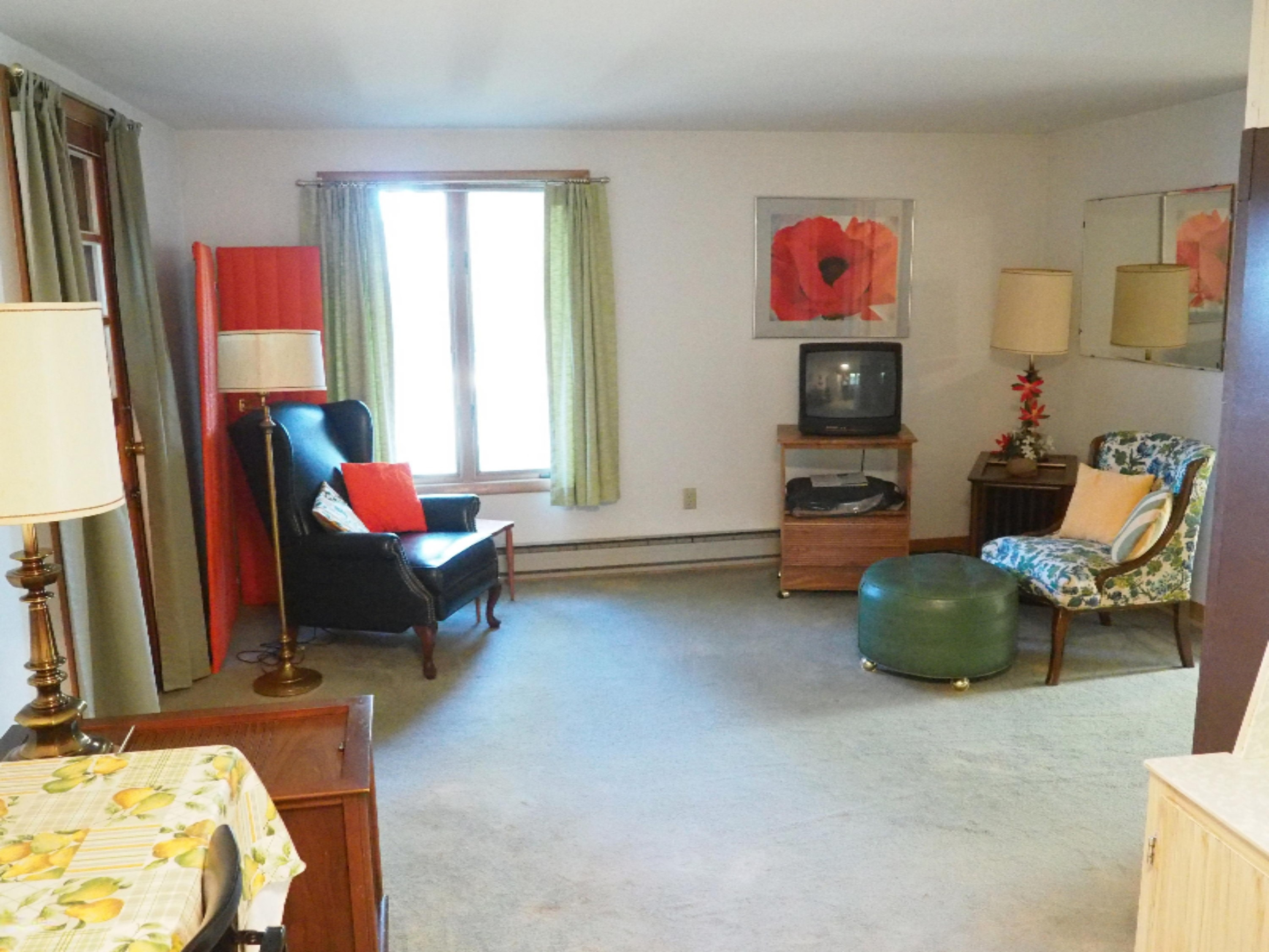5930 Lakeshore Road Manistee, MI 49660 - Photo 38 of 101 PA060129